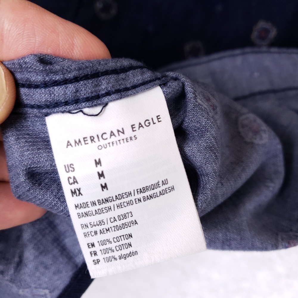 American Eagle Corduroy Button Up Men M Navy Blue Geometric Classic Fit‎ Shirt - Picture 5 of 8